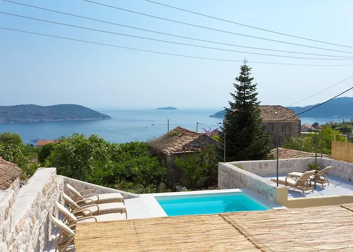 Hedera Estate, Hedera Viii 别墅 奥拉萨奇