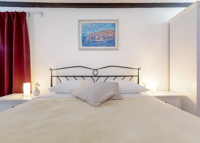 别墅 Hedera Estate, Hedera Viii 奥拉萨奇