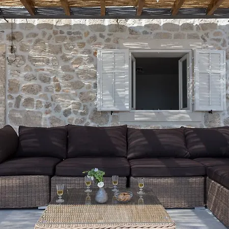 Hedera Estate, Hedera Viii Villa