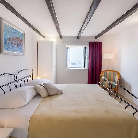 Hedera Estate, Hedera Viii Villa Orasac