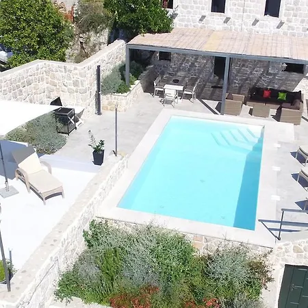 Villa Hedera Estate, Hedera Viii